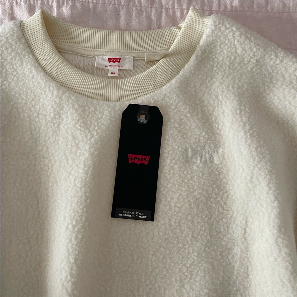 XS Levi’s Crew Sweatshirt